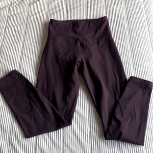 Purple/burgundy leggings